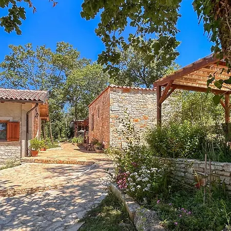 Casa vacanze Amazing In With Wifi Rovigno